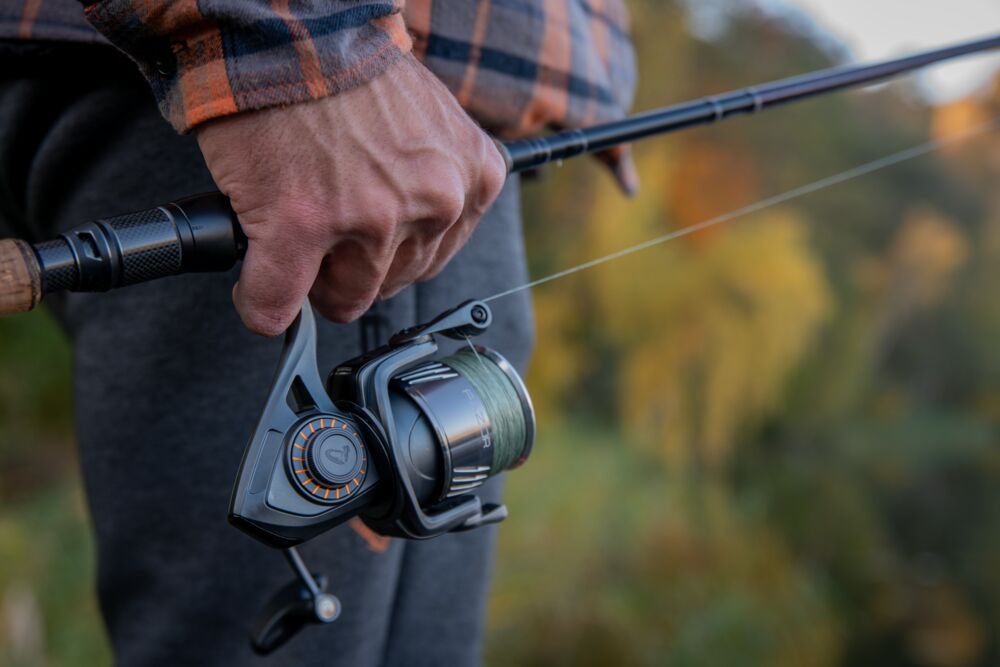 SAVAGE GEAR Fazor C2000 Stationärrolle